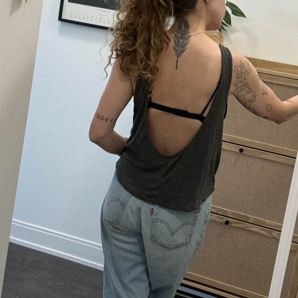 FREE Brandy Melville One Size Slouchy Backless Tanktop - Picture 2 of 9